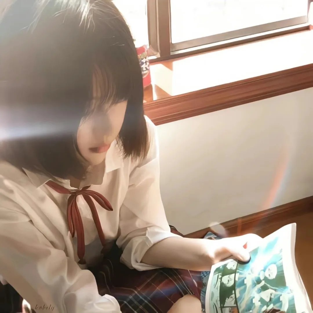 男人转化出机器人铠装